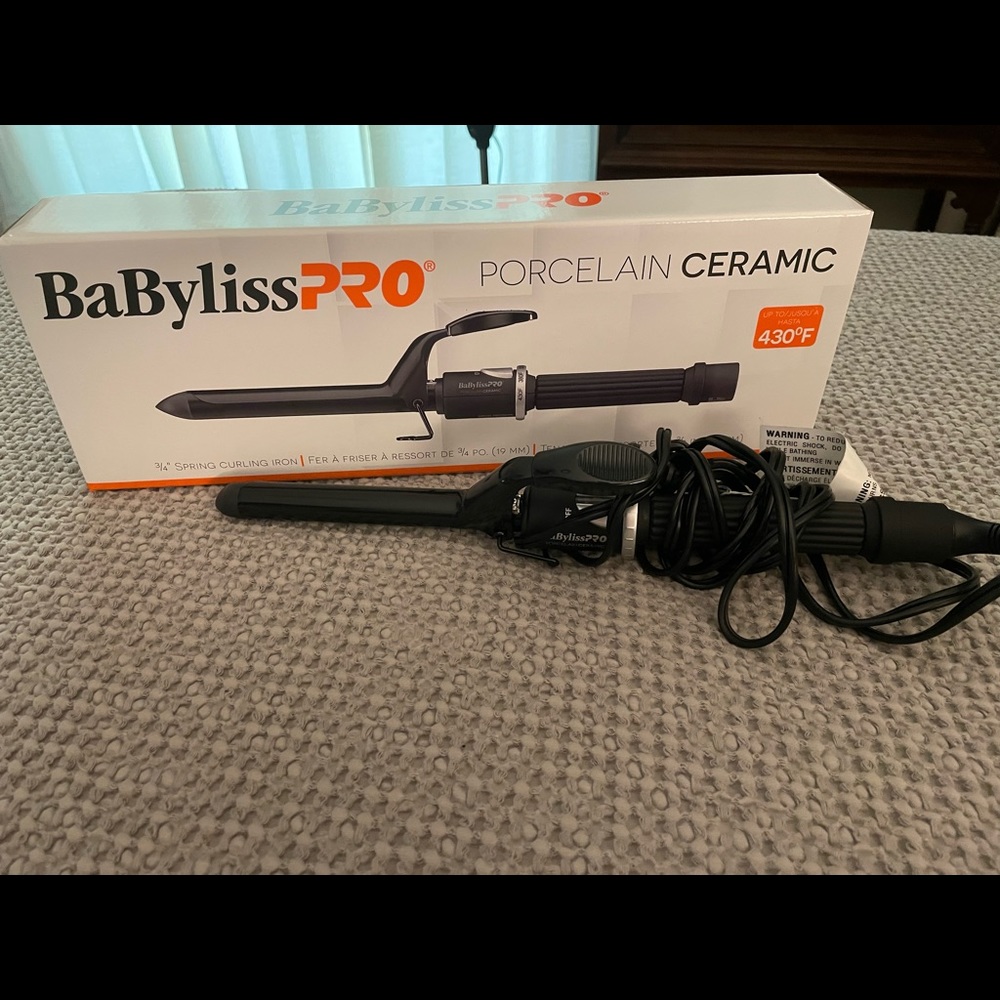 BaBylissPro 3/4” porcelain ceramic spring curling iron